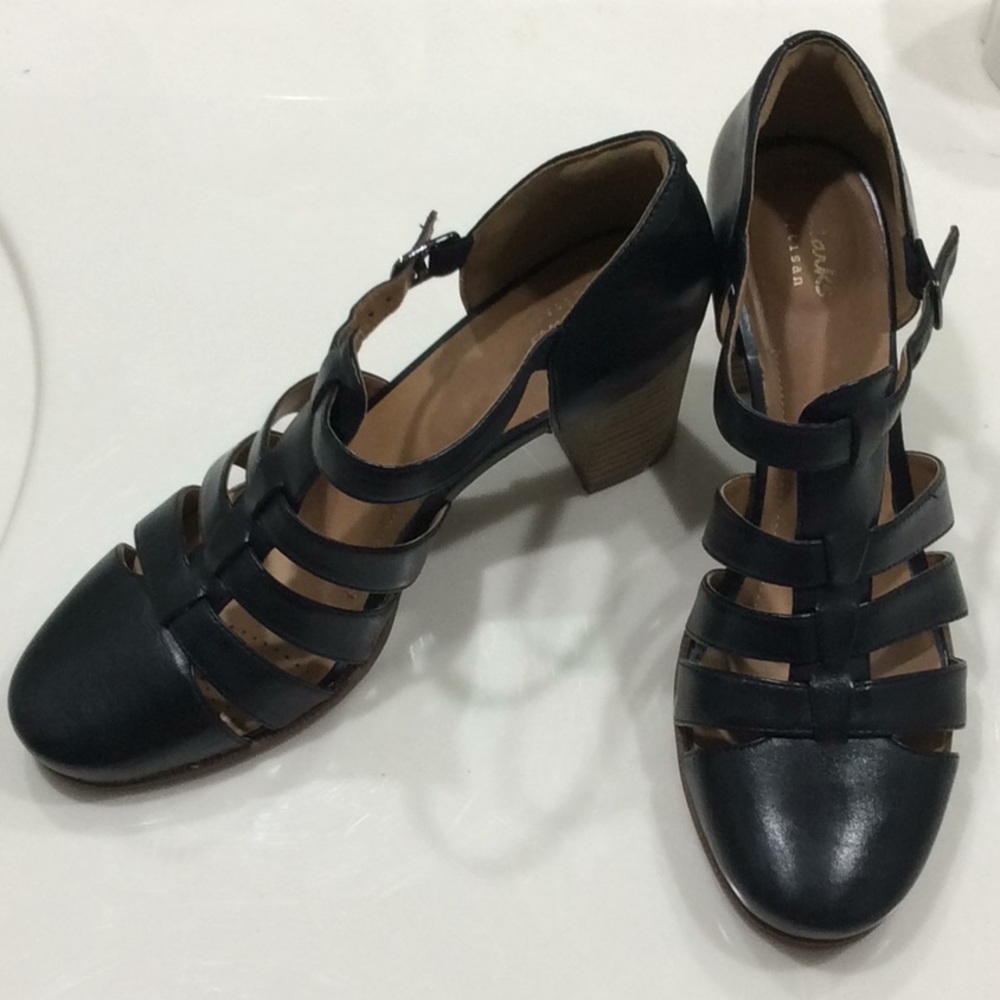 Clarks artisan black leather heeled sandals